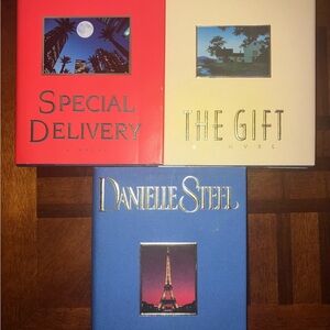 3 Danielle Steel Novels